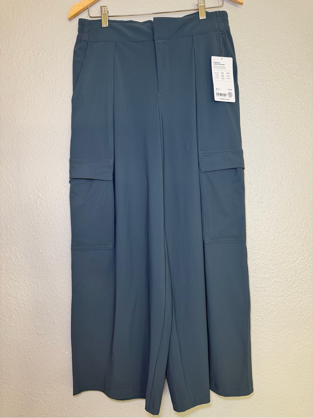 Athleta Pinnacle Cargo Trouser Slate Blue size 10 petite